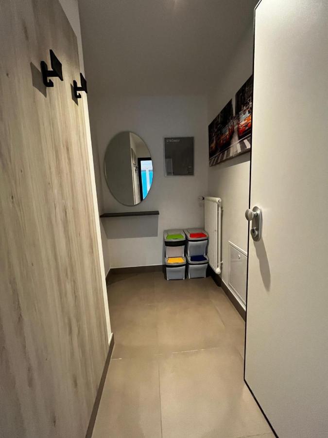 Bilo - Apartments For Rent トレント エクステリア 写真